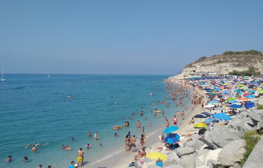 Tropea – Giornata di relax nelle sue splendide spiagge.