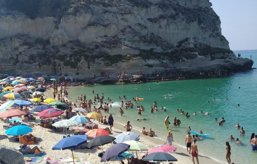 Tropea – Giornata di relax nelle sue splendide spiagge.