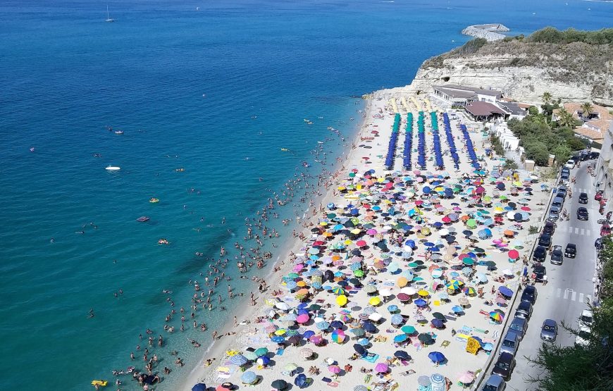 Tropea – Giornata di relax nelle sue splendide spiagge.